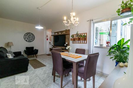 Apartamento à venda com 70m², 2 quartos e sem vagaSala