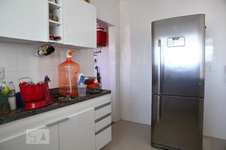 Apartamento para alugar com 94m², 2 quartos e 1 vagaGeladeira