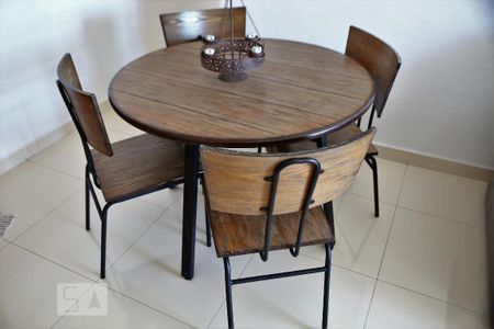 Apartamento para alugar com 94m², 2 quartos e 1 vagaMesa