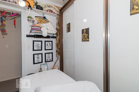 Apartamento à venda com 47m², 2 quartos e 2 vagasQuarto 2