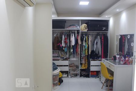 Apartamento à venda com 189m², 4 quartos e 2 vagasSuíte 3