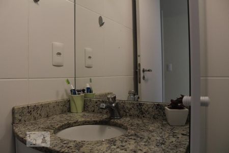 Apartamento à venda com 189m², 4 quartos e 2 vagasBanheiro Social