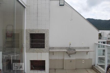 Apartamento à venda com 189m², 4 quartos e 2 vagasChurrasqueira