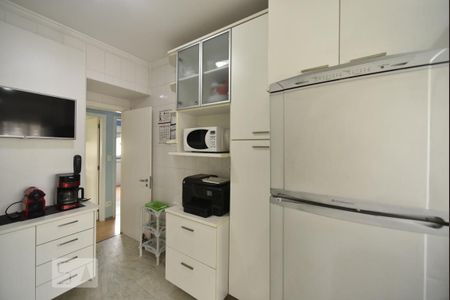 Apartamento à venda com 120m², 3 quartos e 2 vagasCozinha