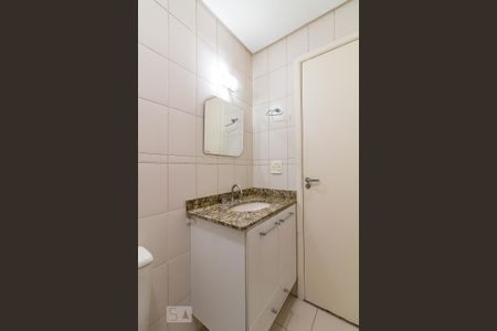Apartamento para alugar com 84m², 3 quartos e 2 vagasBanheiro social