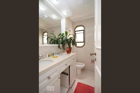 Apartamento à venda com 290m², 3 quartos e 2 vagasBanheiro da Suíte 1