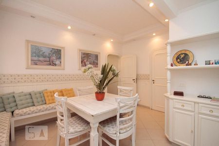 Apartamento à venda com 290m², 3 quartos e 2 vagasCopa