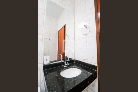 Casa para alugar com 156m², 4 quartos e 2 vagas Casa para alugar com 156m², 4 quartos e 2 vagasDetalhe banheiro