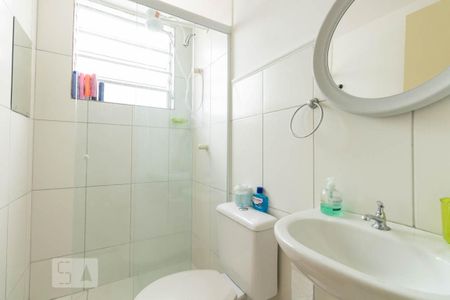Apartamento para alugar com 70m², 3 quartos e 1 vaga Apartamento para alugar com 70m², 3 quartos e 1 vagaBanheiro da Suíte