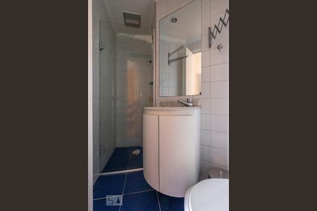 Banheiro de apartamento à venda com 2 quartos, 55m² em Perdizes, São Paulo