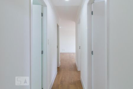 Apartamento à venda com 70m², 2 quartos e 2 vagasCorredor