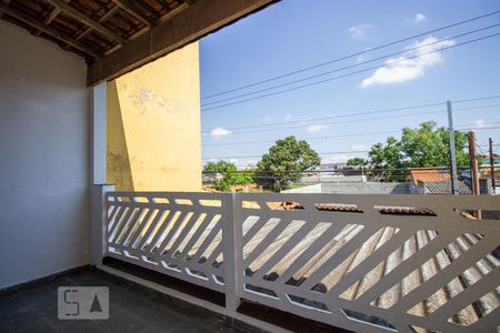 Casa à venda com 280m², 2 quartos e 2 vagas Casa à venda com 280m², 2 quartos e 2 vagasvaranda