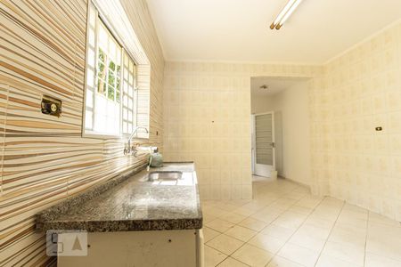 Casa à venda com 280m², 2 quartos e 2 vagas Casa à venda com 280m², 2 quartos e 2 vagasCozinha