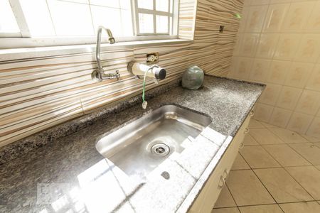 Casa à venda com 280m², 2 quartos e 2 vagas Casa à venda com 280m², 2 quartos e 2 vagasCozinha