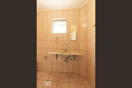 Casa à venda com 280m², 2 quartos e 2 vagas Casa à venda com 280m², 2 quartos e 2 vagasBanheiro