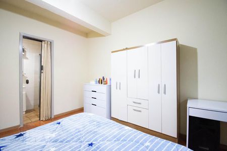 Quarto de apartamento à venda com 1 quarto, 84m² em Teresópolis, Porto Alegre