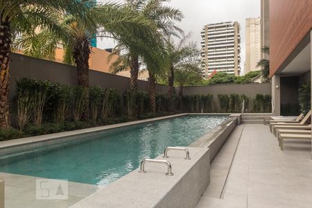 Studio à venda com 32m², 1 quarto e sem vagaPiscina