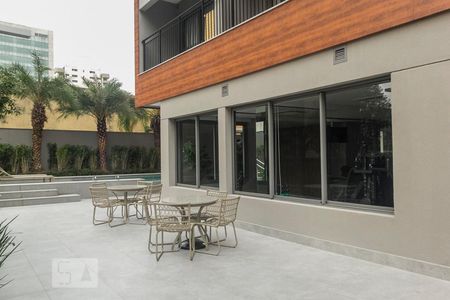 Studio à venda com 32m², 1 quarto e sem vagaÁrea comum - Piscina