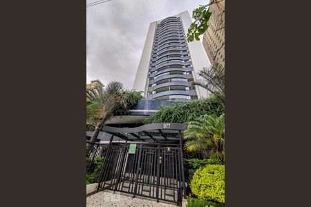 Apartamento para alugar com 105m², 3 quartos e 2 vagasFachada