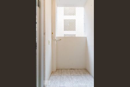 Studio para alugar com 30m², 1 quarto e sem vaga Studio para alugar com 30m², 1 quarto e sem vagaArea de Serviço