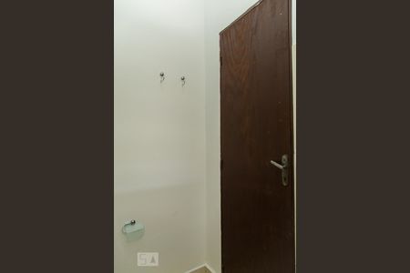 Banheiro de casa para alugar com 1 quarto, 35m² em Jardim Oriental, São Paulo