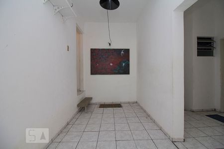 Casa para alugar com 300m², 9 quartos e 2 vagas Casa para alugar com 300m², 9 quartos e 2 vagasPiso INF1 - Entrada