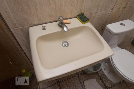 Casa para alugar com 300m², 9 quartos e 2 vagas Casa para alugar com 300m², 9 quartos e 2 vagasPiso INF2 - Banheiro