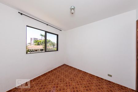 Quarto 2 de apartamento para alugar com 2 quartos, 54m² em Ahú, Curitiba