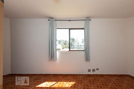 Quarto 1 de apartamento para alugar com 2 quartos, 54m² em Ahú, Curitiba