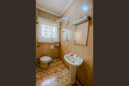 Casa à venda com 134m², 3 quartos e 2 vagasBanheiro