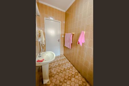 Casa à venda com 134m², 3 quartos e 2 vagasBanheiro