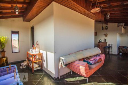 Apartamento à venda com 134m², 3 quartos e 2 vagasCobertura