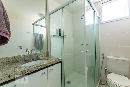 Apartamento à venda com 83m², 2 quartos e 1 vagaBanheiro da Suíte