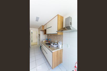 Apartamento à venda com 83m², 2 quartos e 1 vagaCozinha 