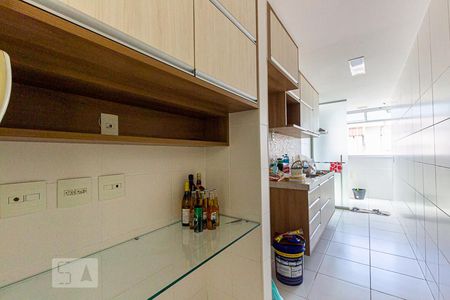 Apartamento à venda com 83m², 2 quartos e 1 vagaCozinha 