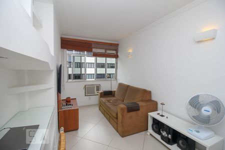 Sala de Estar de apartamento à venda com 2 quartos, 64m² em Flamengo, Rio de Janeiro