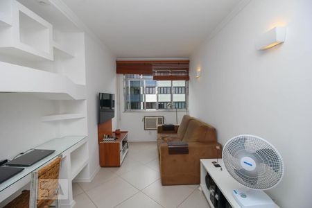 Sala de Estar de apartamento à venda com 2 quartos, 64m² em Flamengo, Rio de Janeiro