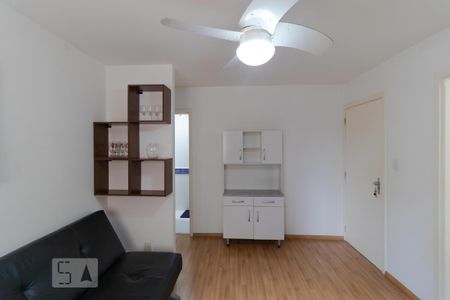 Sala de apartamento para alugar com 1 quarto, 42m² em Cambuí, Campinas