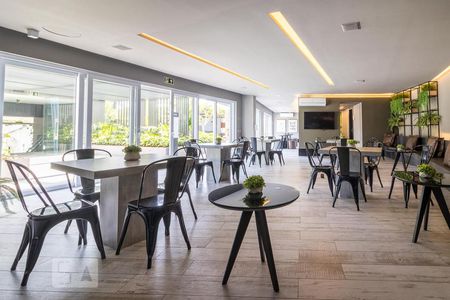 Apartamento à venda com 55m², 2 quartos e 1 vaga Apartamento à venda com 55m², 2 quartos e 1 vagaÁrea comum - Salão de festas