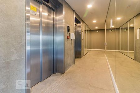 Apartamento à venda com 55m², 2 quartos e 1 vaga Apartamento à venda com 55m², 2 quartos e 1 vagaelevadores