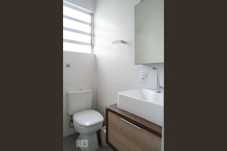 Apartamento à venda com 90m², 2 quartos e sem vaga Apartamento à venda com 90m², 2 quartos e sem vagaBanheiro da Suíte
