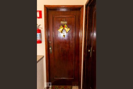 Apartamento para alugar com 84m², 2 quartos e 1 vaga Apartamento para alugar com 84m², 2 quartos e 1 vagaPorta principal