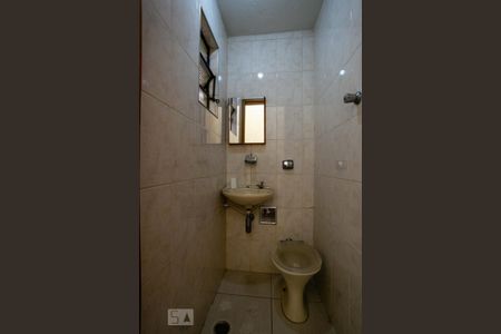 Casa à venda com 250m², 3 quartos e 1 vagaLavabo