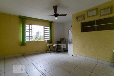 Casa à venda com 250m², 3 quartos e 1 vagaEscritório/