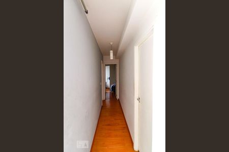 Corredor de apartamento à venda com 2 quartos, 60m² em Vila São Ricardo, Guarulhos