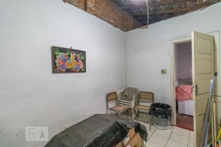 Casa à venda com 450m², 3 quartos e 4 vagas Casa à venda com 450m², 3 quartos e 4 vagasQuarto de serviço