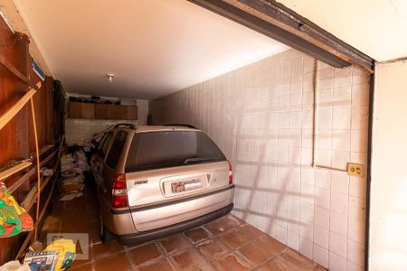 Casa à venda com 450m², 3 quartos e 4 vagas Casa à venda com 450m², 3 quartos e 4 vagasGaragem