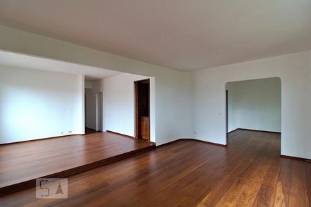 Sala de apartamento à venda com 3 quartos, 440m² em Real Parque, São Paulo