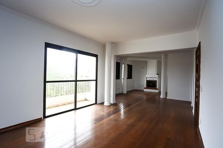 Apartamento para alugar com 230m², 4 quartos e 4 vagas Apartamento para alugar com 230m², 4 quartos e 4 vagasSala 1