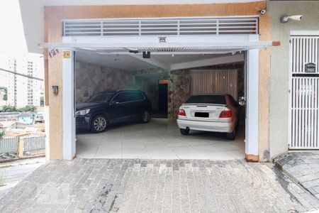Casa à venda com 168m², 2 quartos e 3 vagasFachada